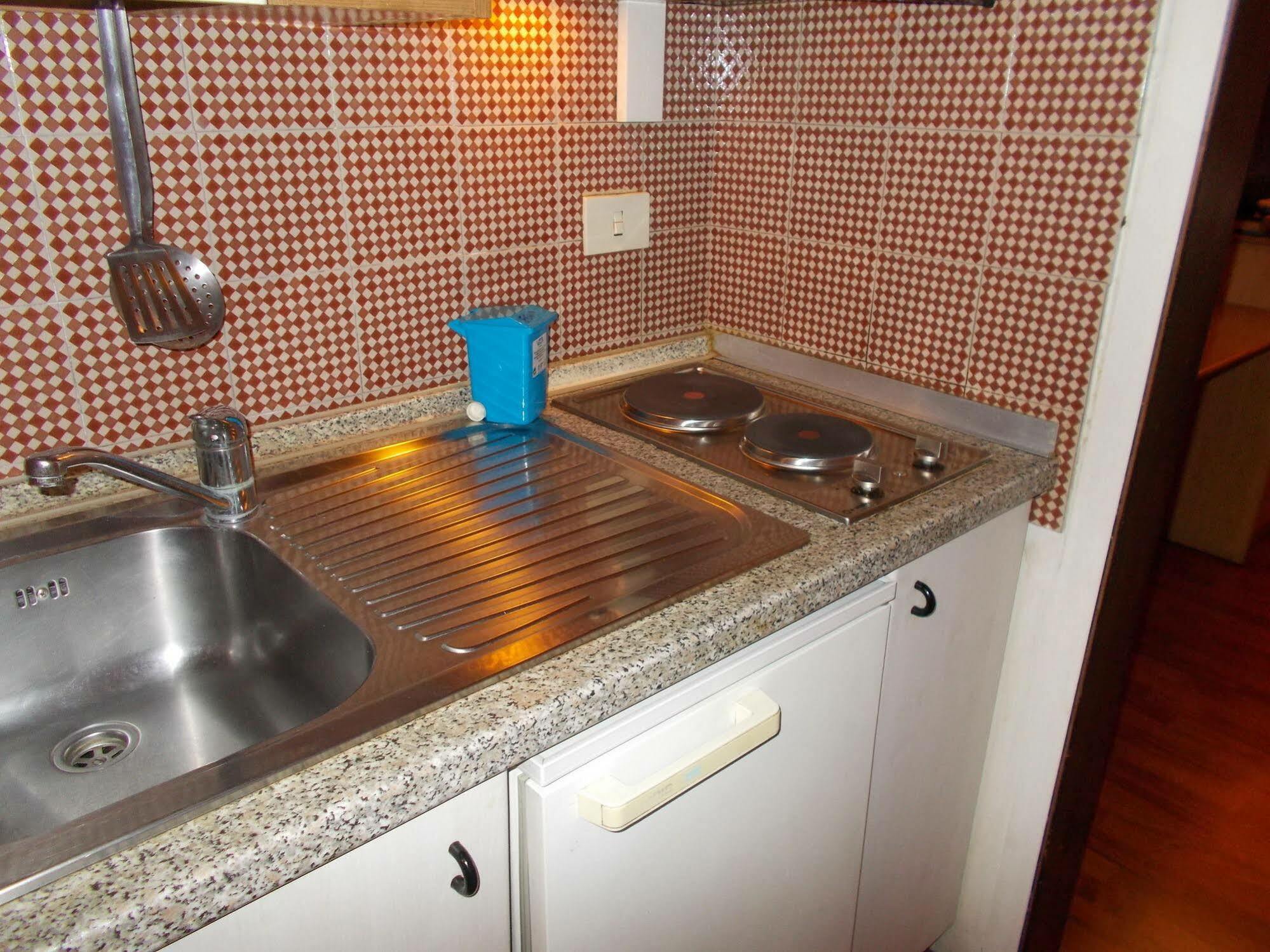 Residence Pola Милано Екстериор снимка